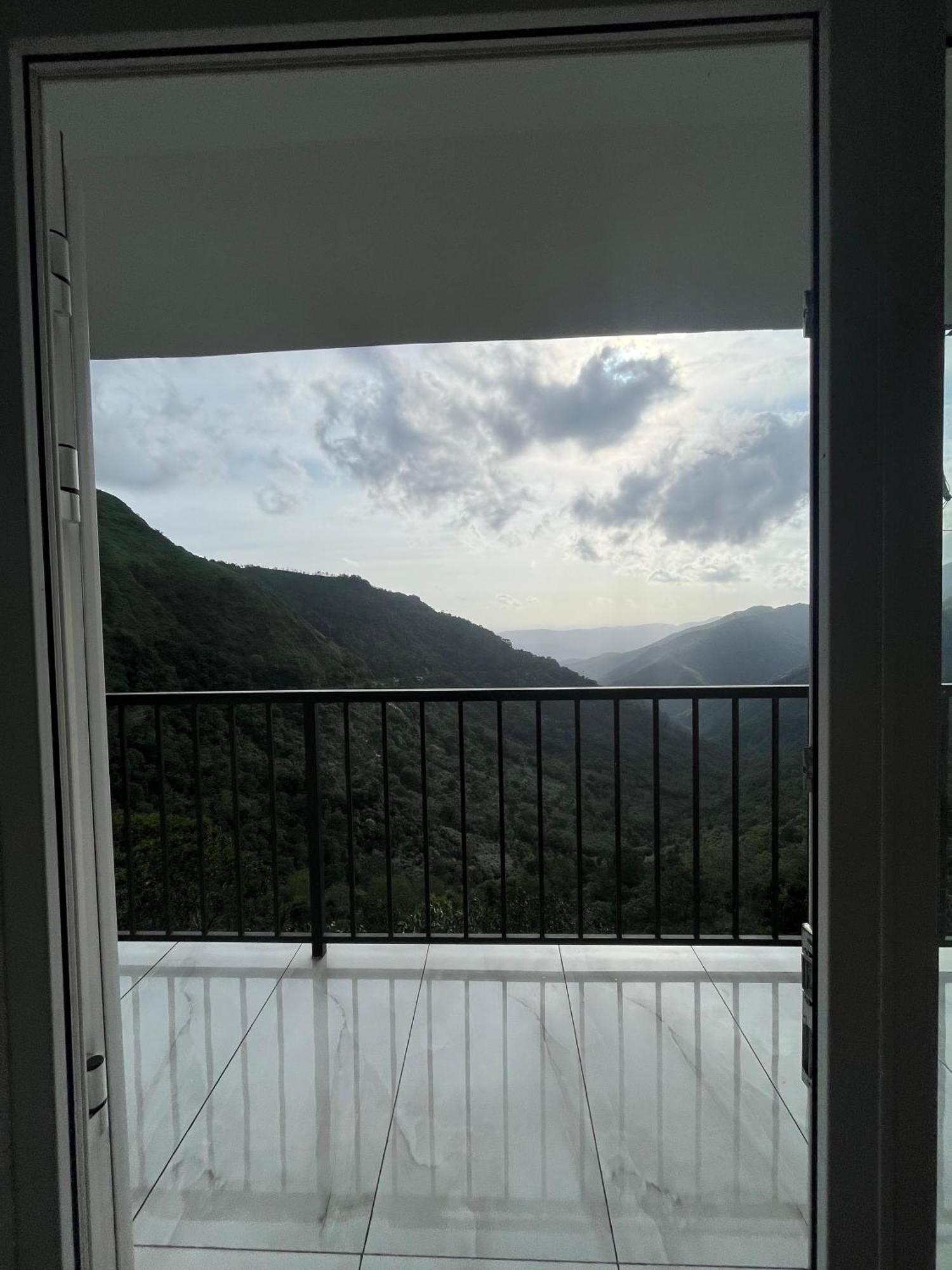Eagle Heights Resort Pirmed Экстерьер фото