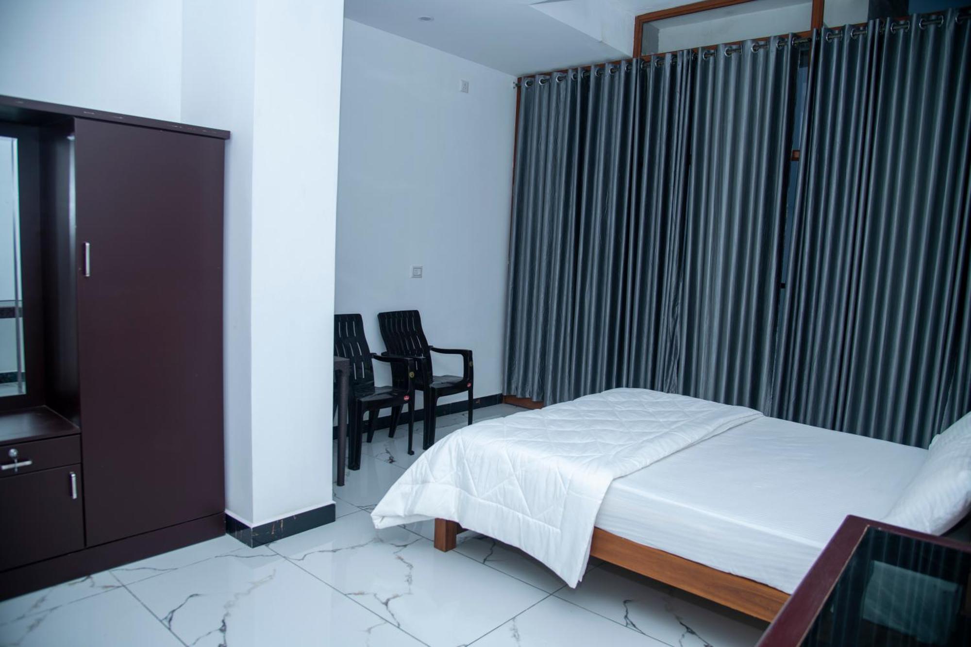 Eagle Heights Resort Pirmed Экстерьер фото