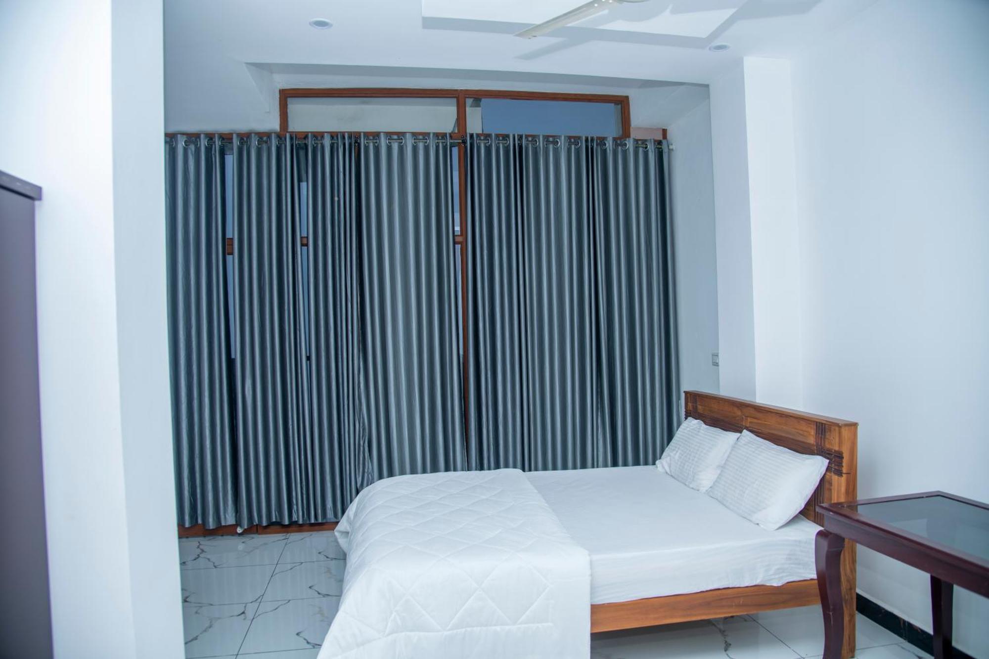 Eagle Heights Resort Pirmed Экстерьер фото