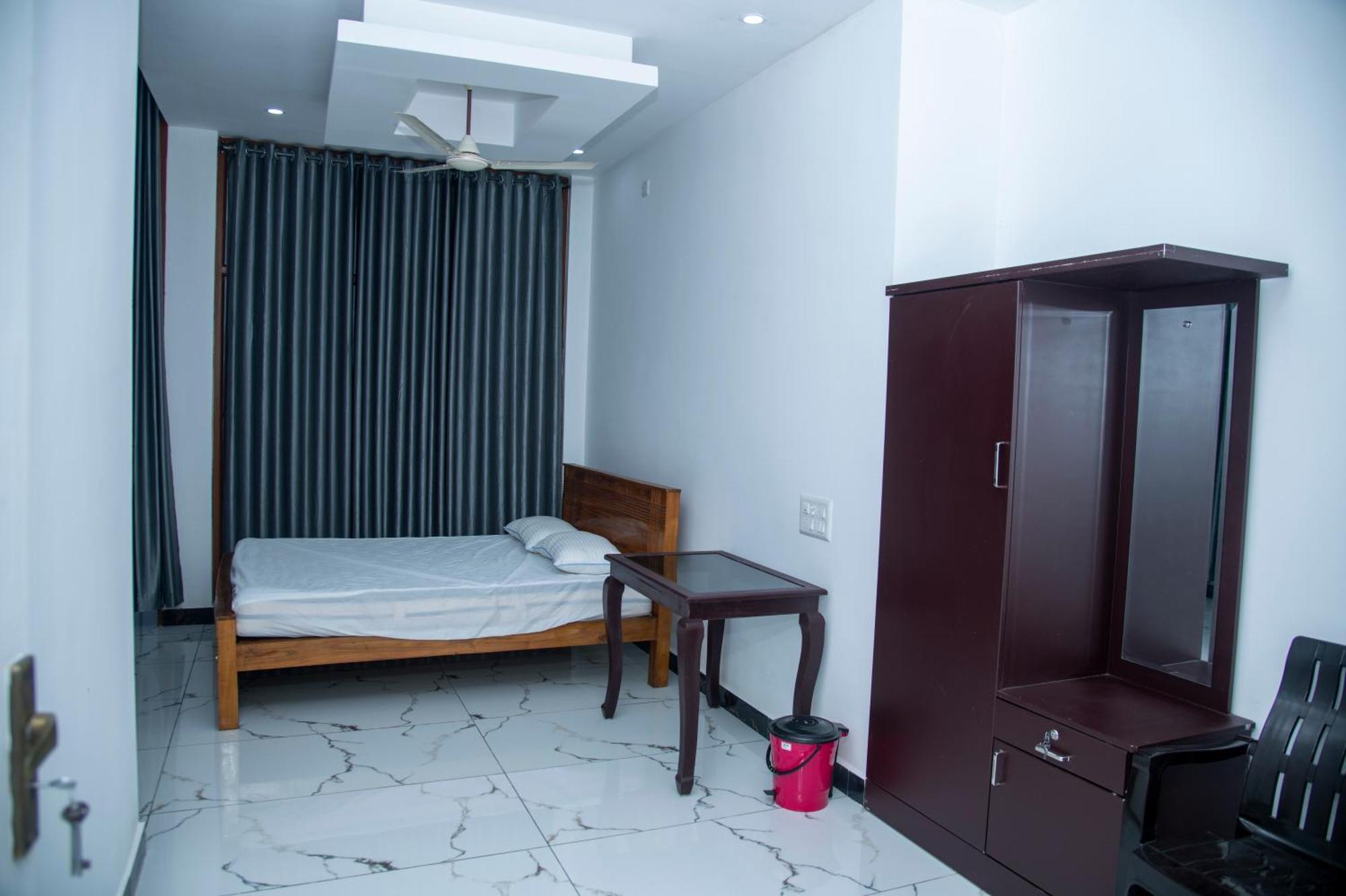 Eagle Heights Resort Pirmed Экстерьер фото