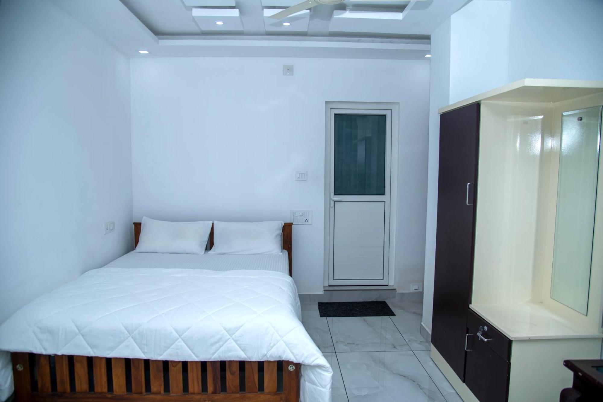 Eagle Heights Resort Pirmed Экстерьер фото